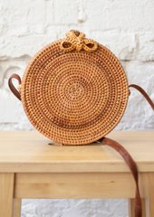 Круглая плетеная сумка из ротанга Bali
