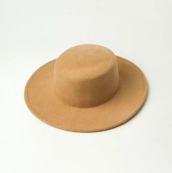 Photo 1 felt Canotier Hat 100% wool with flat brim color Beige  - Palmy