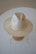 Капелюх федора з соломи сизаль з декором колір Молочно-перловий