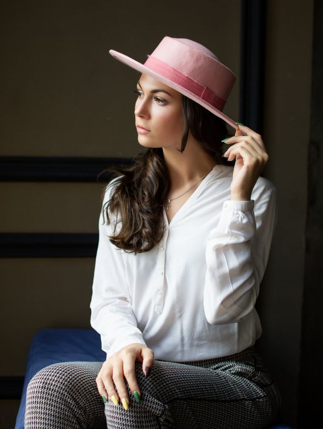 Фото 2 фетровая Шляпа канотье из 100% шерсти с круглой тульей цвет Розовый  - Palmy